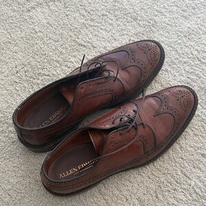 Allen Edmonds Men's MacNeil Oxford Shoe. Walnut color, size 11.5 E (Wide).